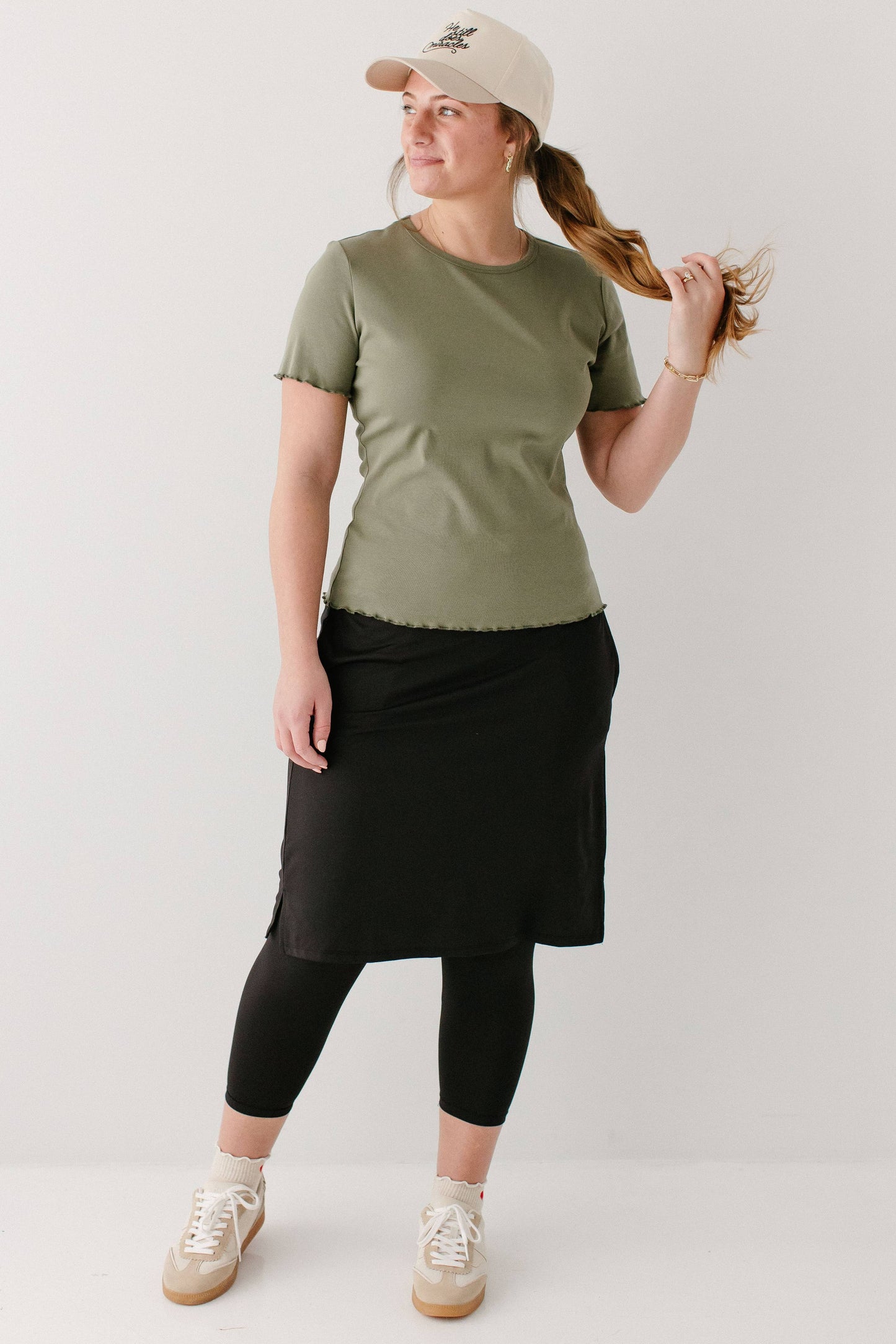 'Hillary' Lettuce Hem Top